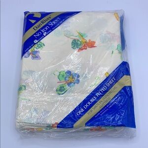 Dan River Floral Double Fitted Sheet NOS 50% Fortrel polyester 50% cotton